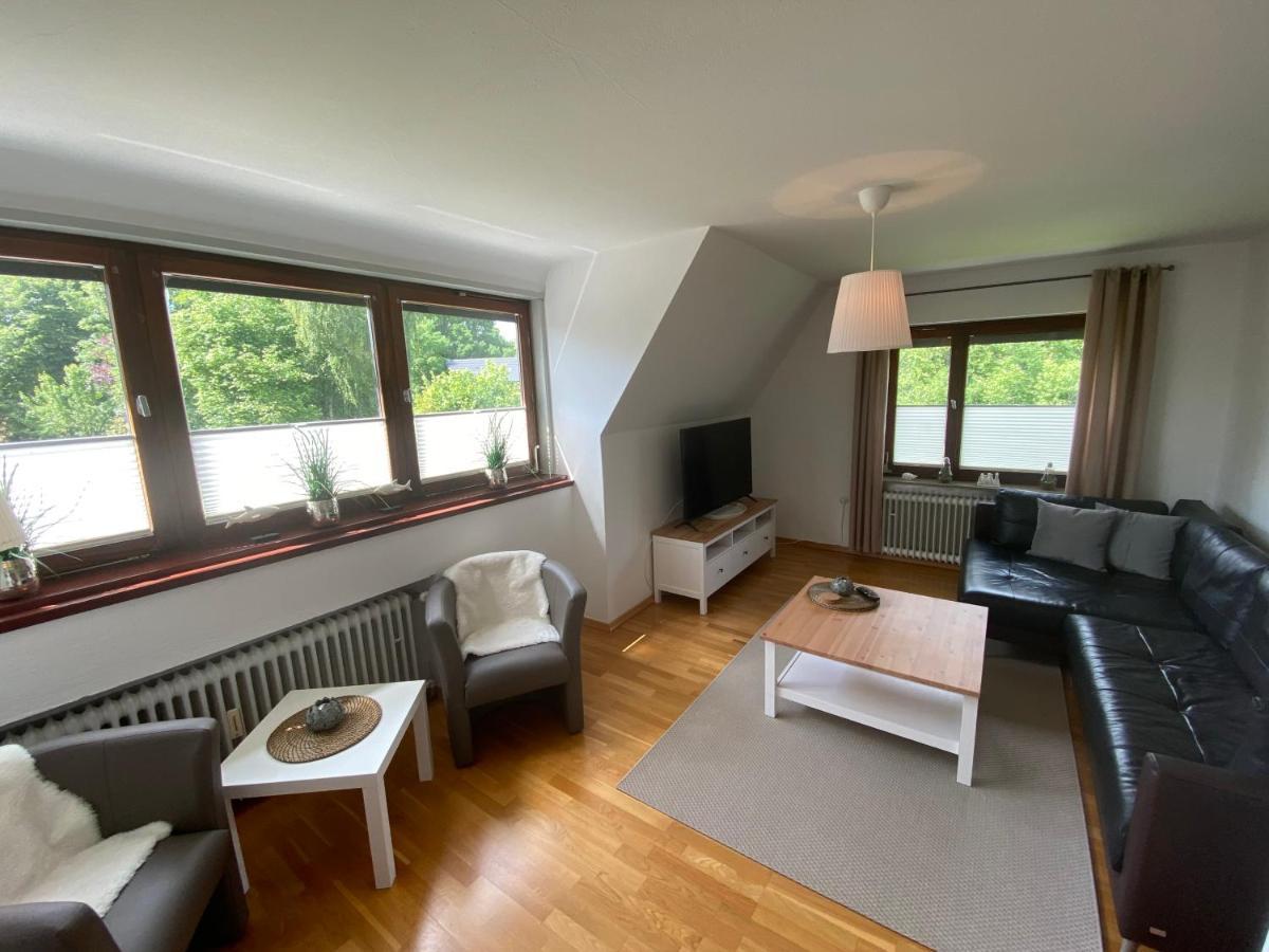 Ferienwohnung Mit Balkon Und Eingezaeunten Garten Aurich Eksteriør billede