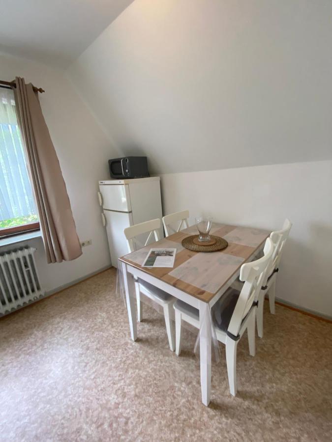 Ferienwohnung Mit Balkon Und Eingezaeunten Garten Aurich Eksteriør billede